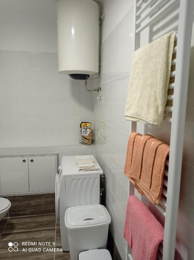 Studio Apartman Sonja Otočac Buitenkant foto