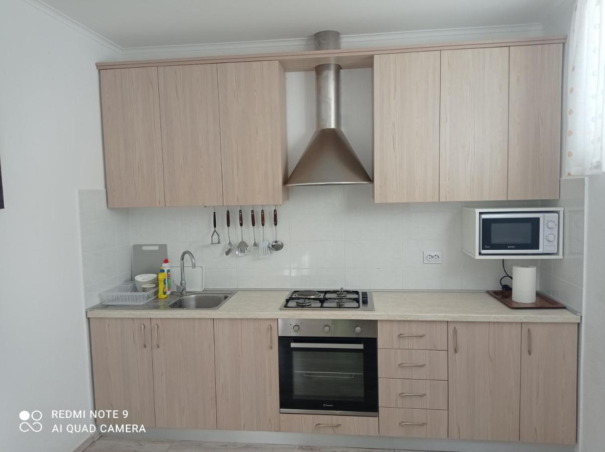 Studio Apartman Sonja Otočac Buitenkant foto
