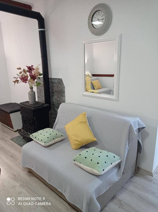 Studio Apartman Sonja Otočac Buitenkant foto